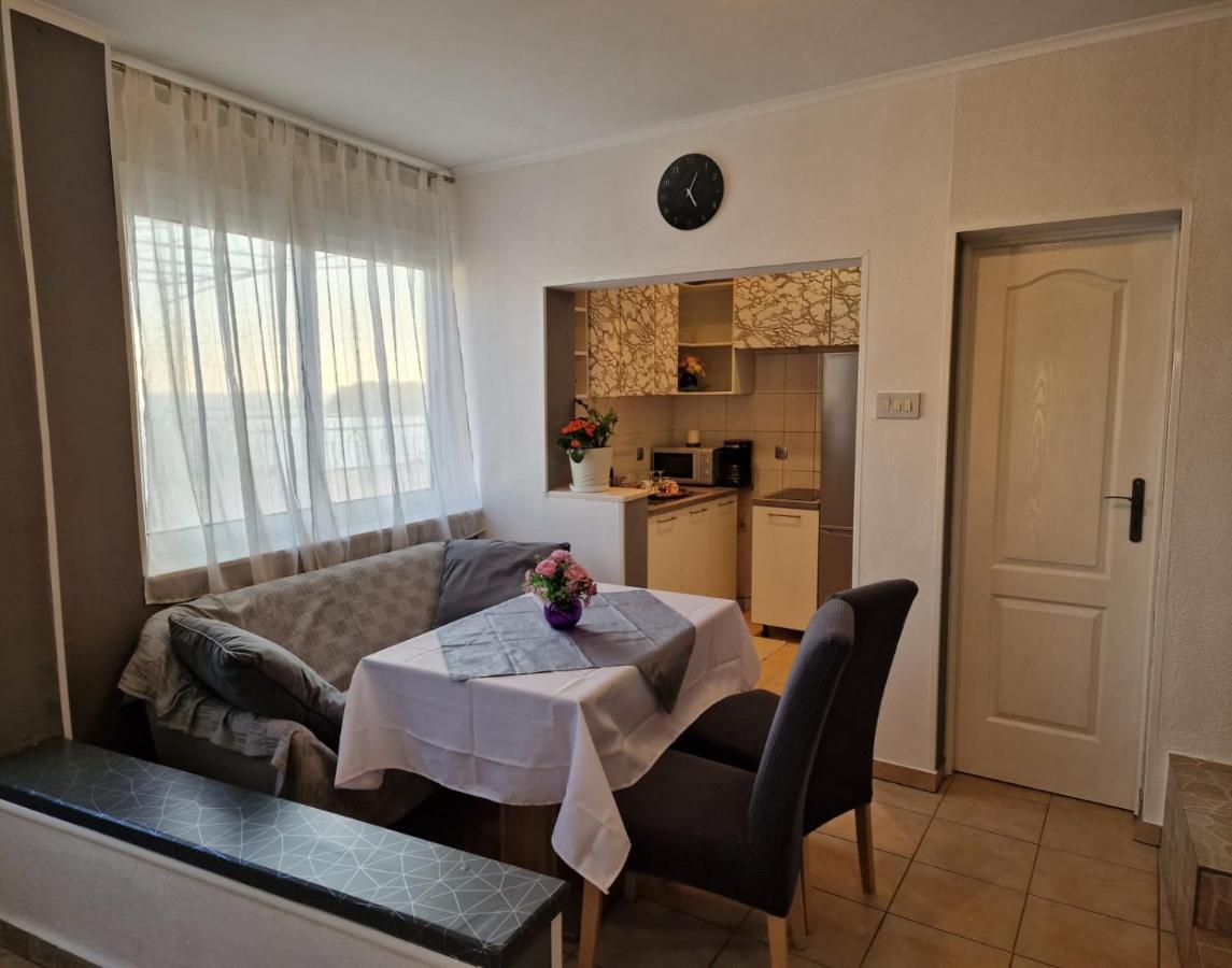 Apartment Ana Lozica With Terrace Дубровник Екстериор снимка