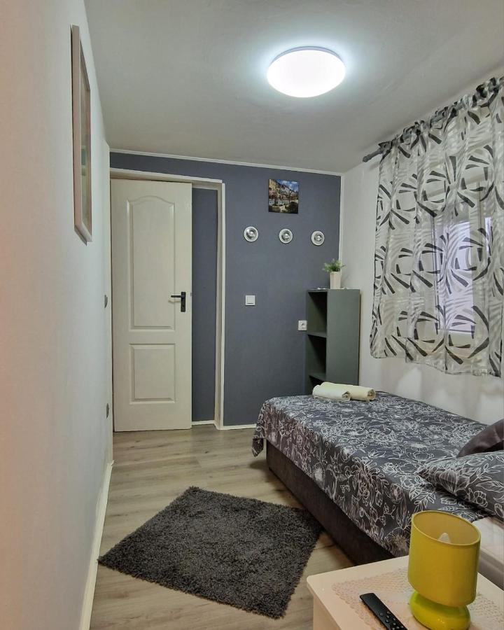 Apartment Ana Lozica With Terrace Дубровник Екстериор снимка
